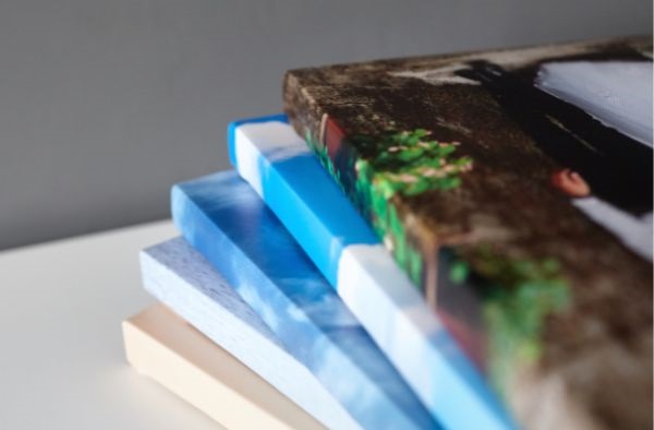 Magazijn met pallets dozen